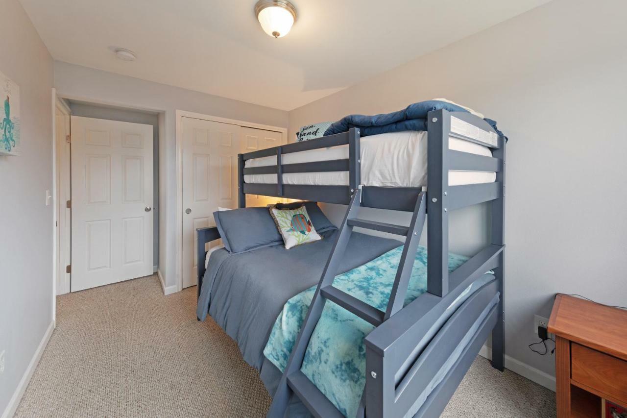 3 Bed 2 Bath Vacation In * Tour de Newport
